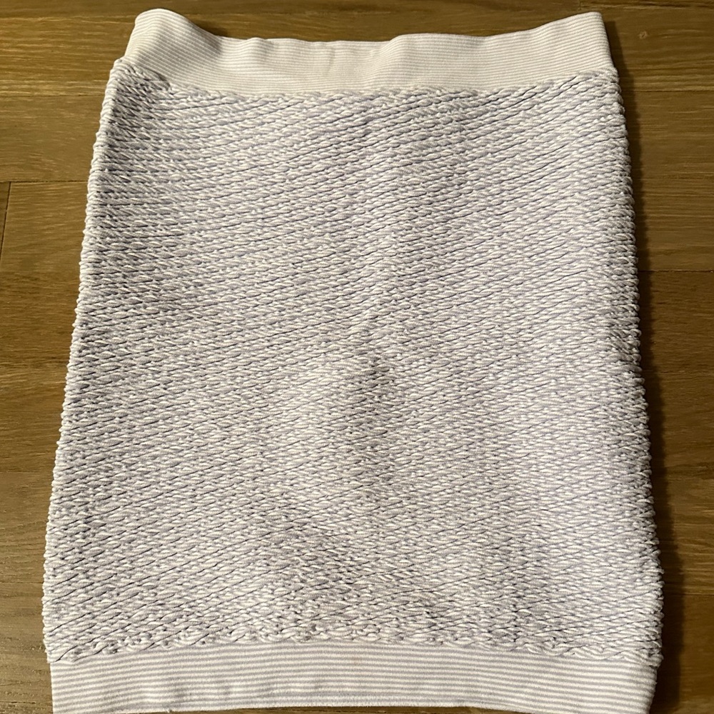 Light purple stretchy skirt